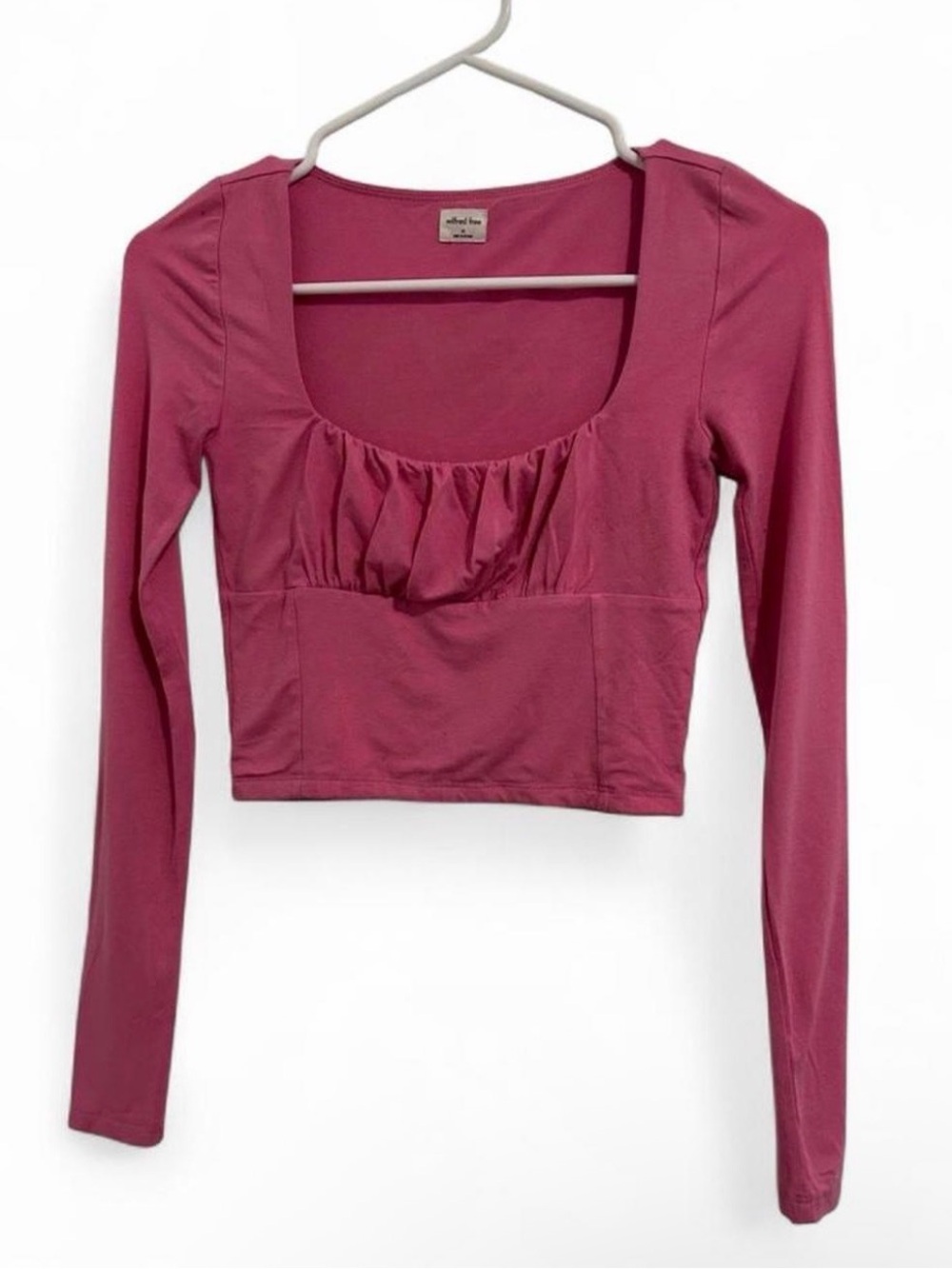 Aritzia Wilfred Magenta Ruched Crop Top